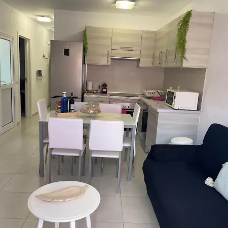 Apartment And Close To The Airport